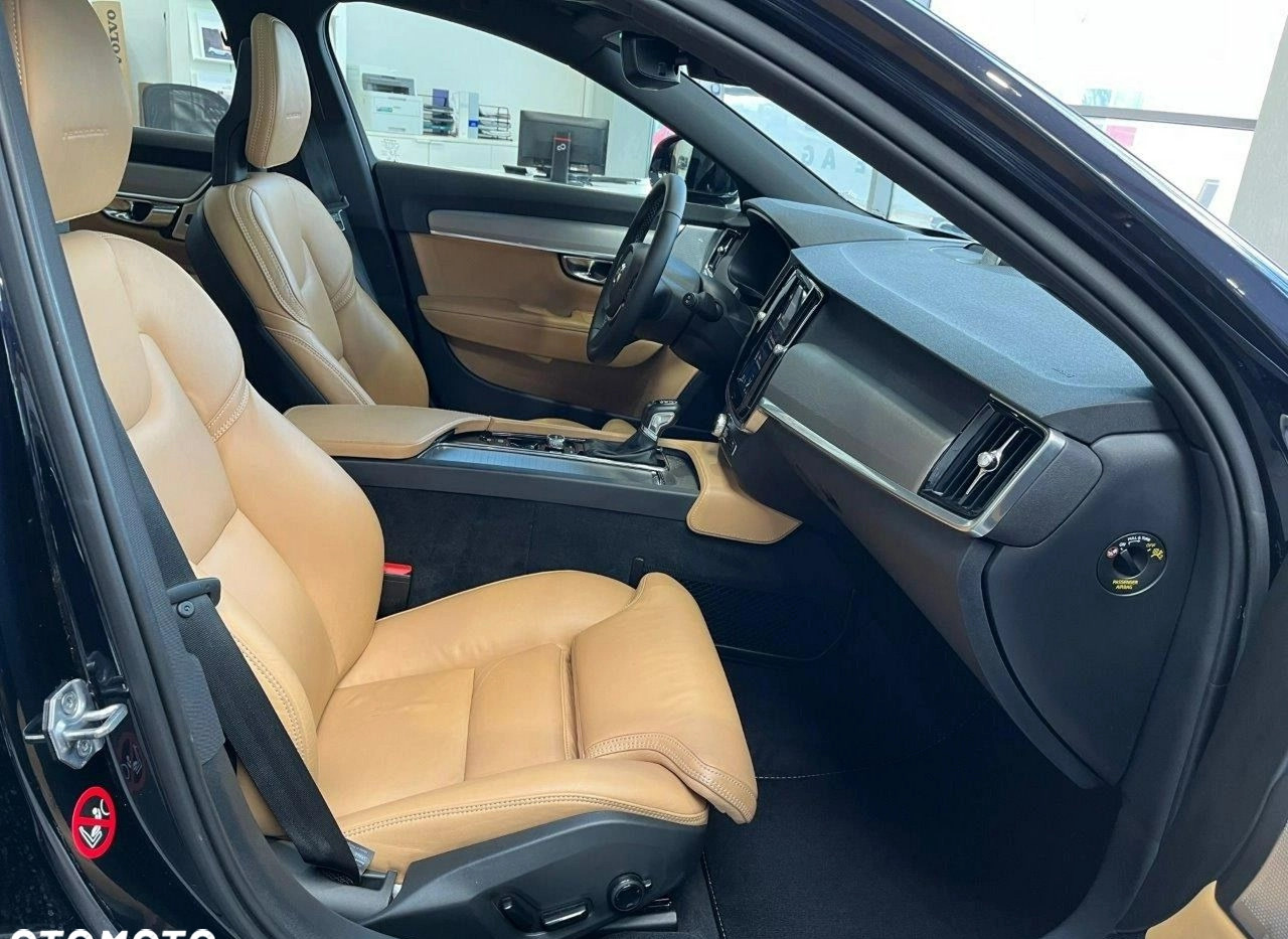 Volvo V90 cena 116900 przebieg: 106000, rok produkcji 2016 z Stronie Śląskie małe 466